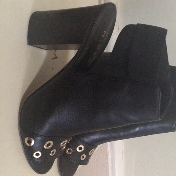 M. Gemi Leather Open Toe Black Booties - Picture 2 of 3